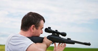 how to sight in a rifle scope