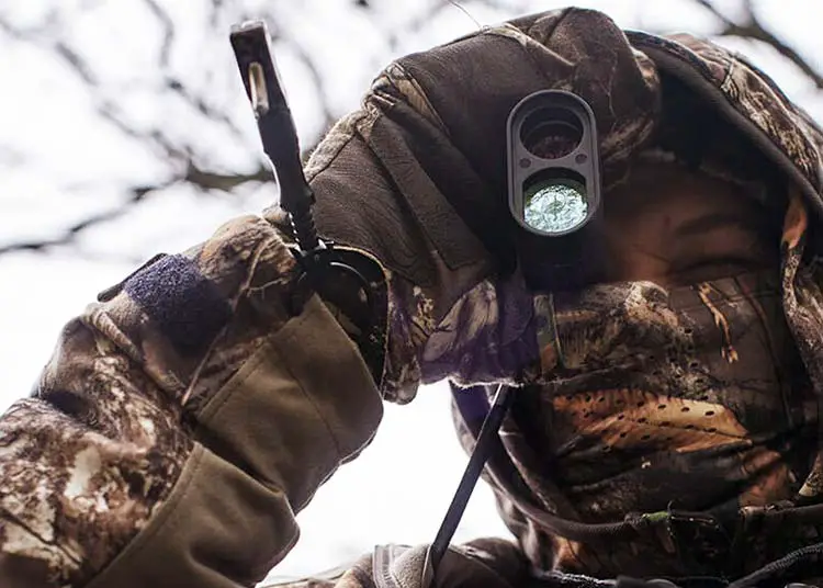 How to Use a Rangefinder In Hunting